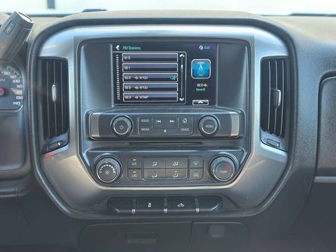 Used 2019 Chevrolet Silverado 1500 LT RWD image 17