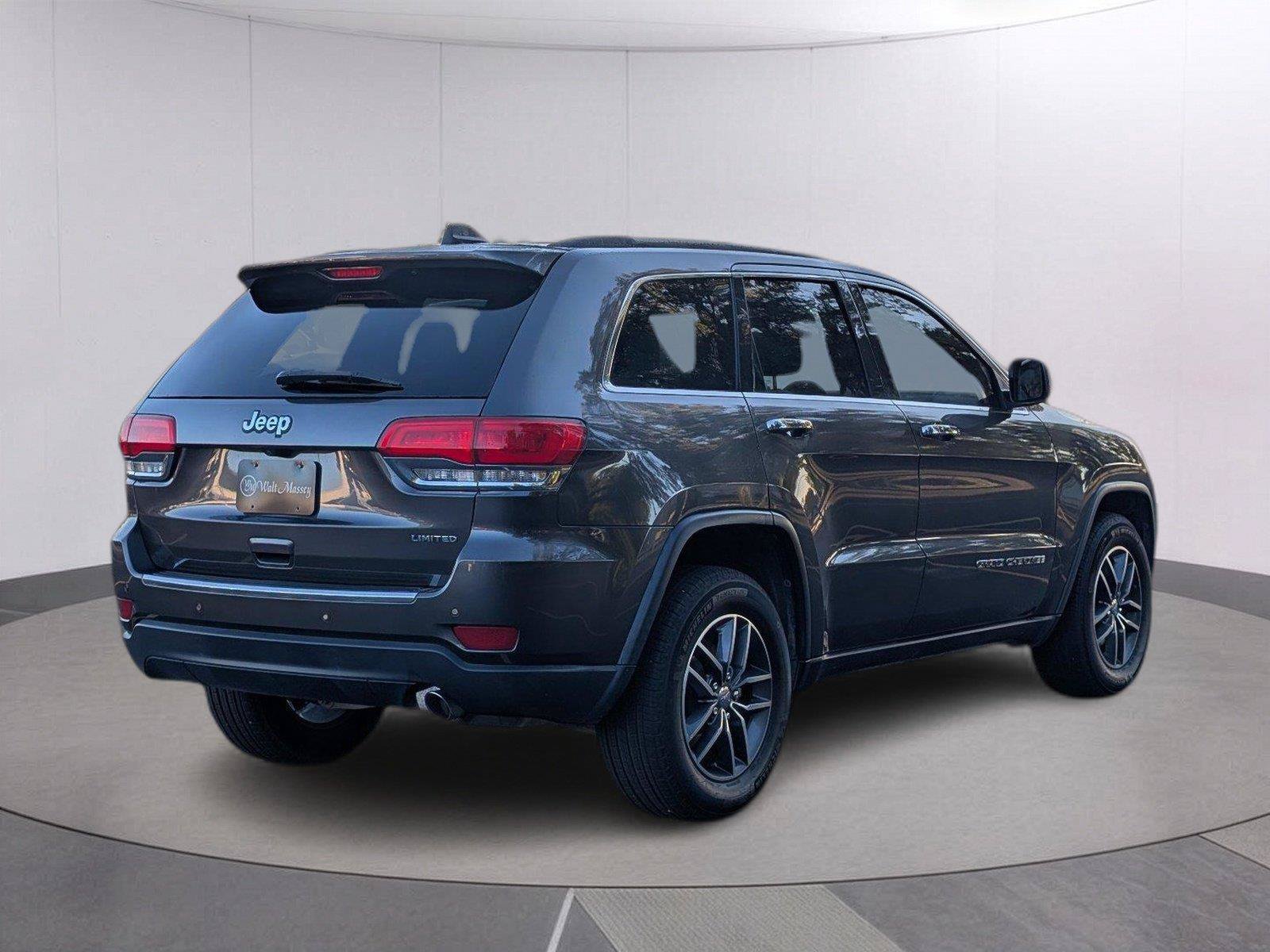 Used 2018 Jeep Grand Cherokee Limited RWD image 7