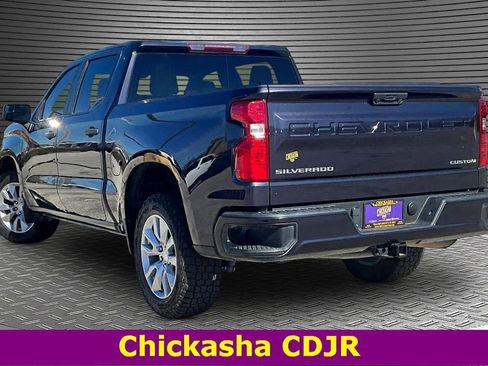 Used 2022 Chevrolet Silverado 1500 Custom image 4