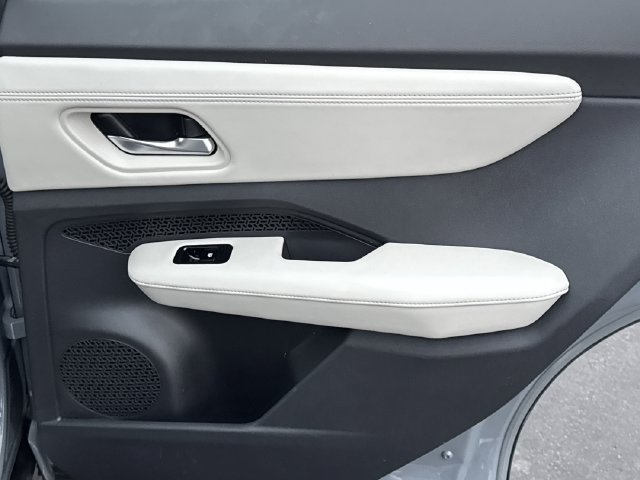 Certified 2024 Nissan Ariya AWD image 22