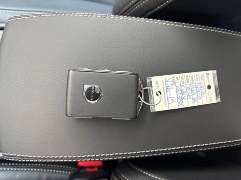 New 2026 Volvo XC40 B5 Plus w/ Protection Package Premier image 36