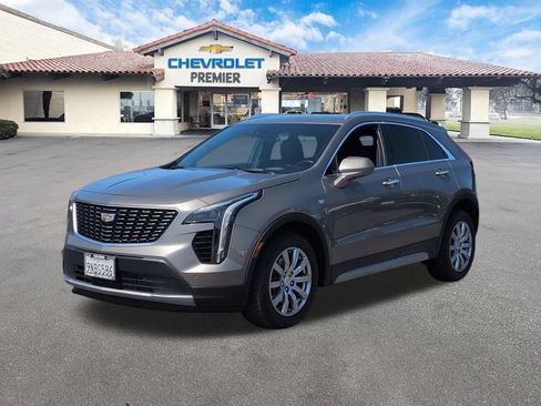 Used 2020 Cadillac XT4 Premium Luxury FWD image 4