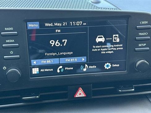 Certified 2025 Hyundai Elantra Sport image 18