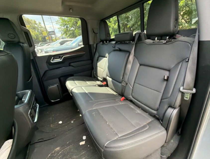 Used 2024 GMC Sierra 1500 Denali w/ Technology Package AWD/4WD image 6