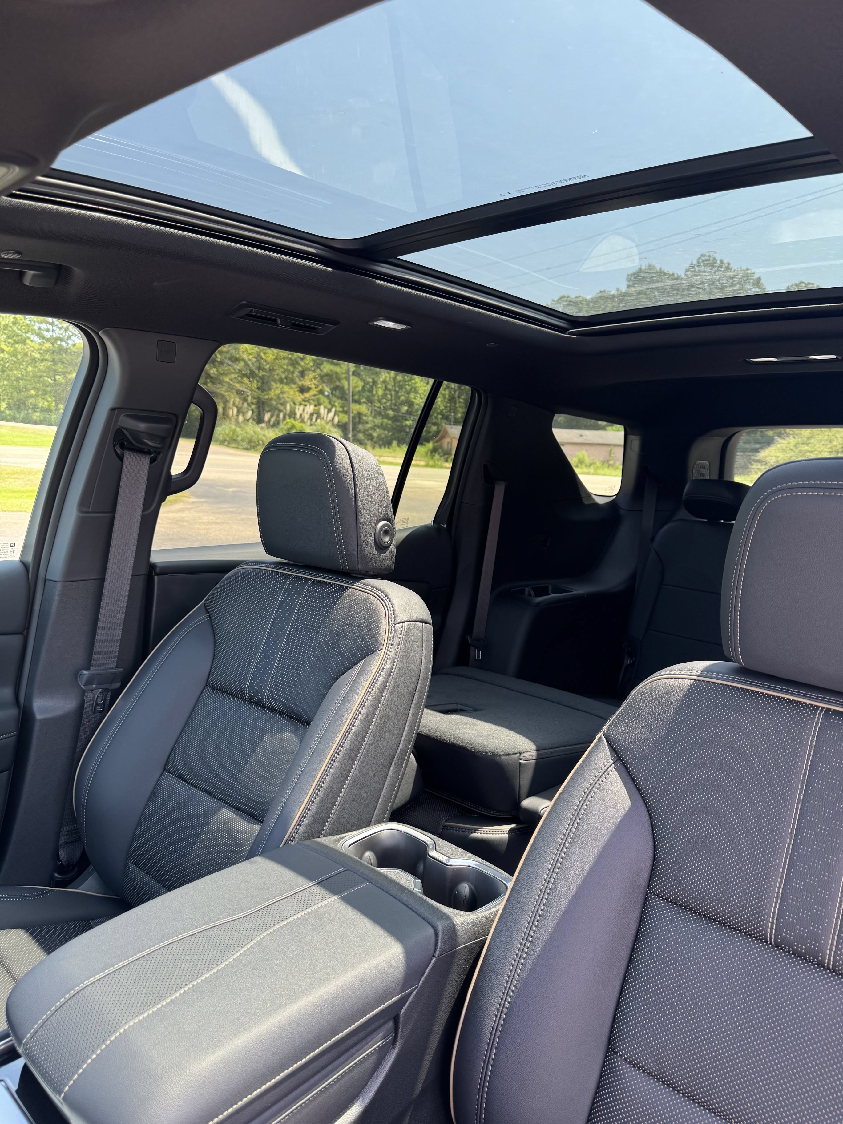 New 2026 Chevrolet Traverse High Country FWD image 13