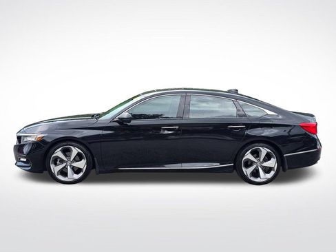 Used 2018 Honda Accord Touring image 13