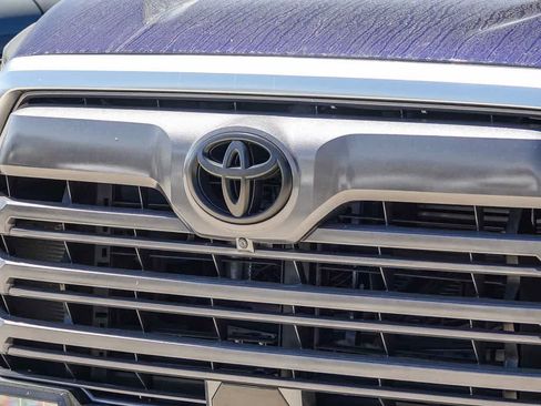 Used 2023 Toyota Tundra Limited AWD/4WD image 3