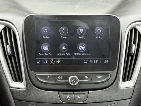 Used 2022 Chevrolet Malibu LS FWD image 19
