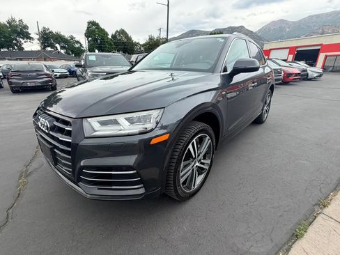 Used 2020 Audi Q5 e Premium Plus w/ Premium Plus Package AWD/4WD image 8