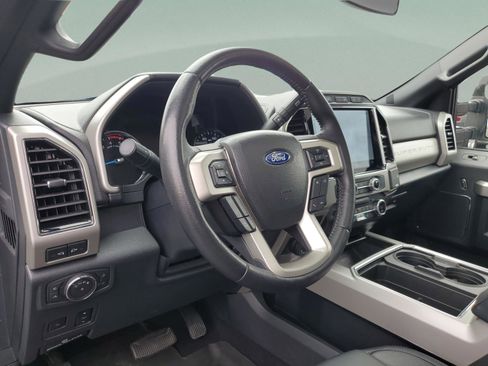 Certified 2022 Ford F350 Lariat w/ Black Appearance Package AWD/4WD image 17
