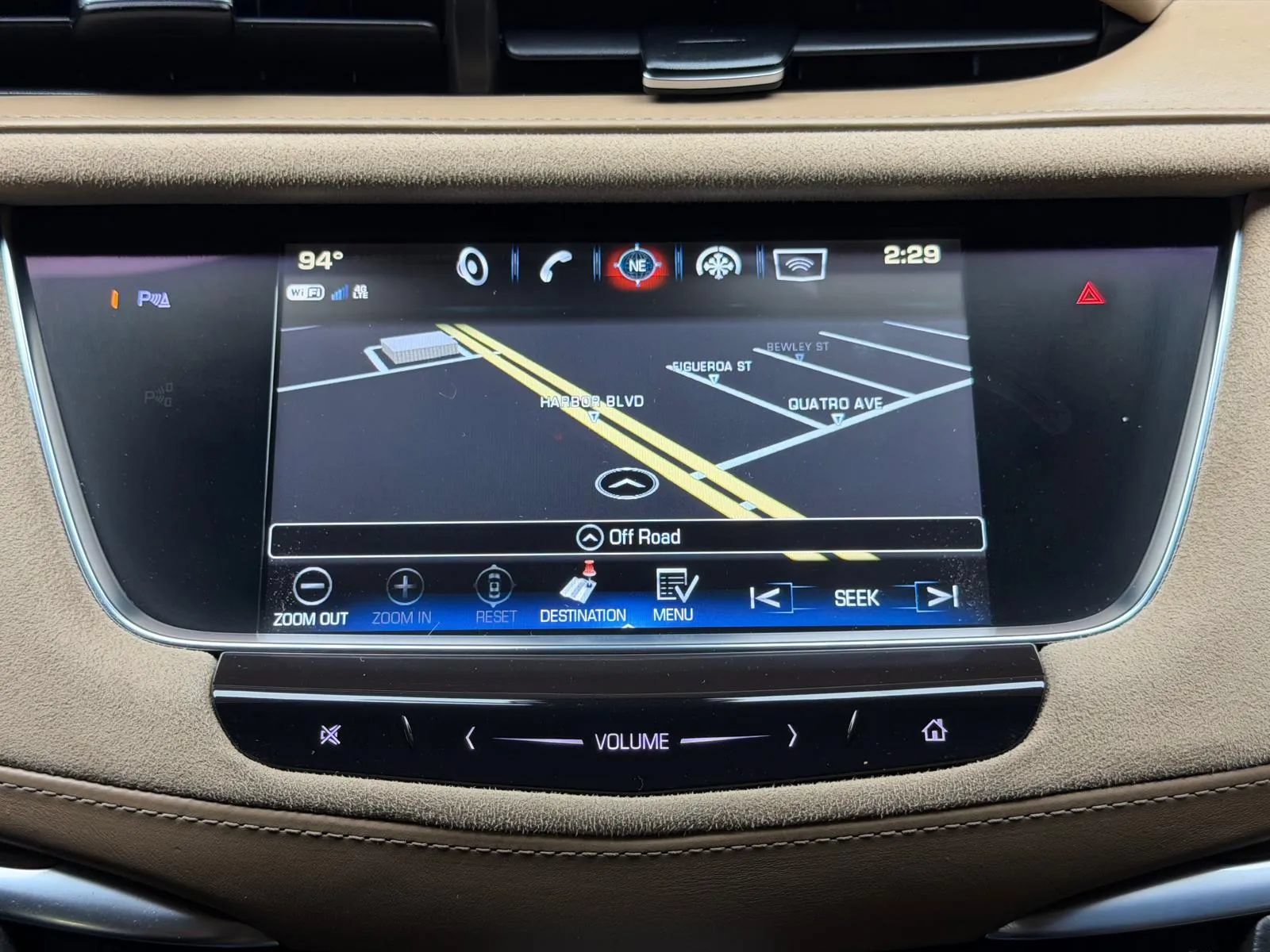 Used 2018 Cadillac XT5 Platinum AWD/4WD image 42