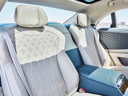 Used 2022 Bentley Flying Spur W12 AWD/4WD image 43