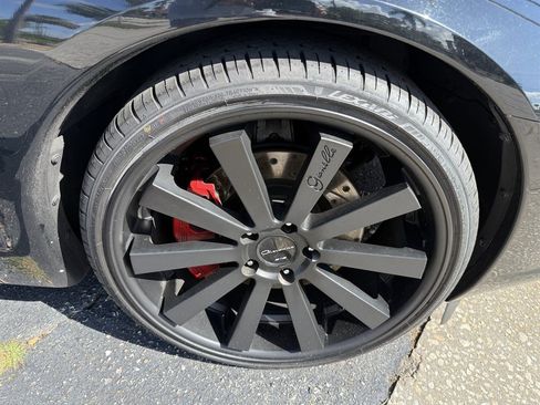 Used 2011 Chevrolet Corvette Convertible w/ Preferred Equipment Group RWD image 8