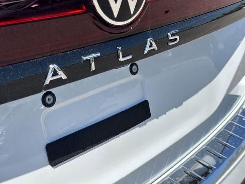 New 2026 Volkswagen Atlas Peak Edition AWD/4WD image 11