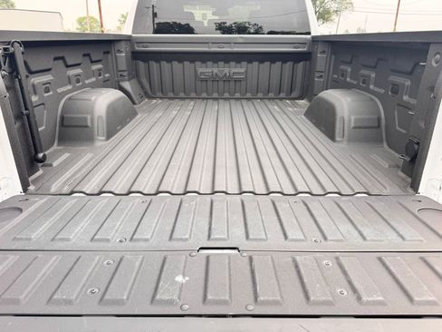 Used 2025 GMC Sierra 1500 AT4 AWD/4WD image 6