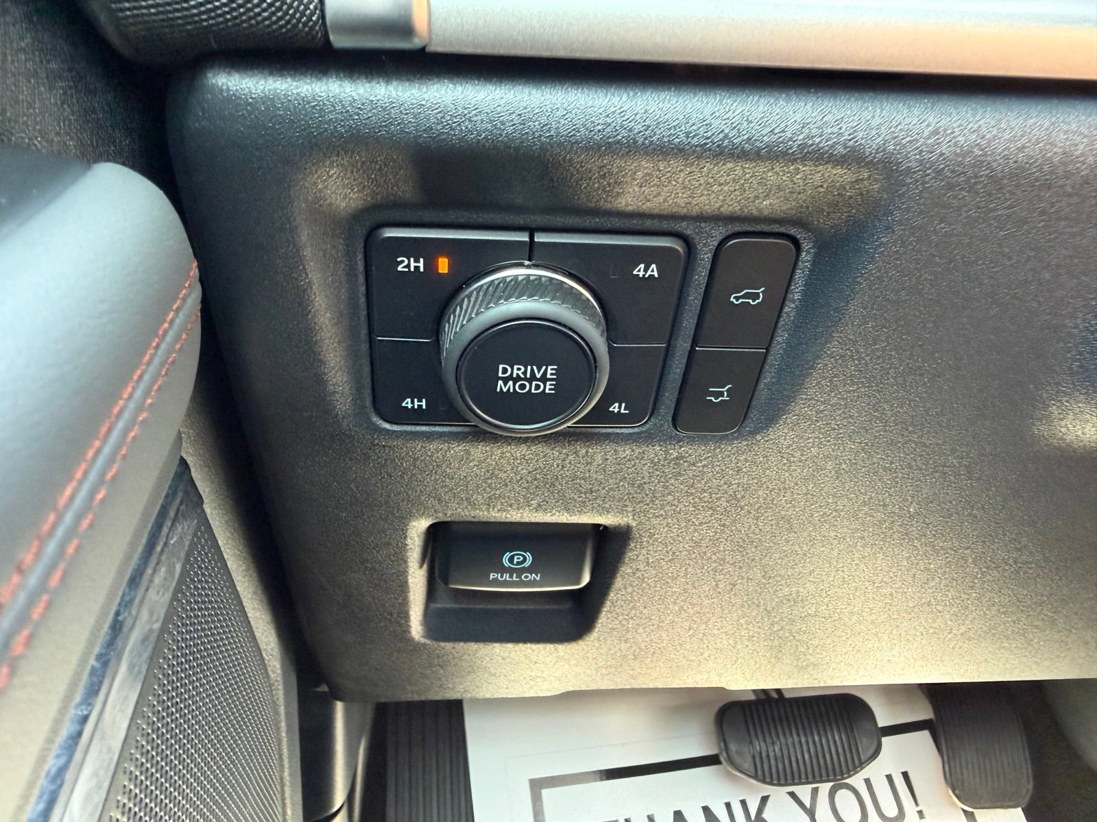 Used 2025 Ford Expedition Active AWD/4WD image 27