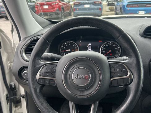 Used 2019 Jeep Renegade Limited w/ UConnect 8.4 Nav Group image 9