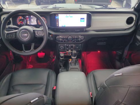 Certified 2024 Jeep Wrangler Willys image 14