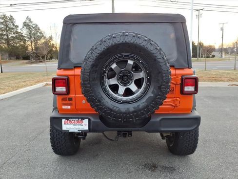 Used 2020 Jeep Wrangler Sport image 12