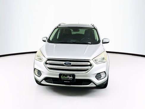 Used 2018 Ford Escape Titanium AWD/4WD image 2
