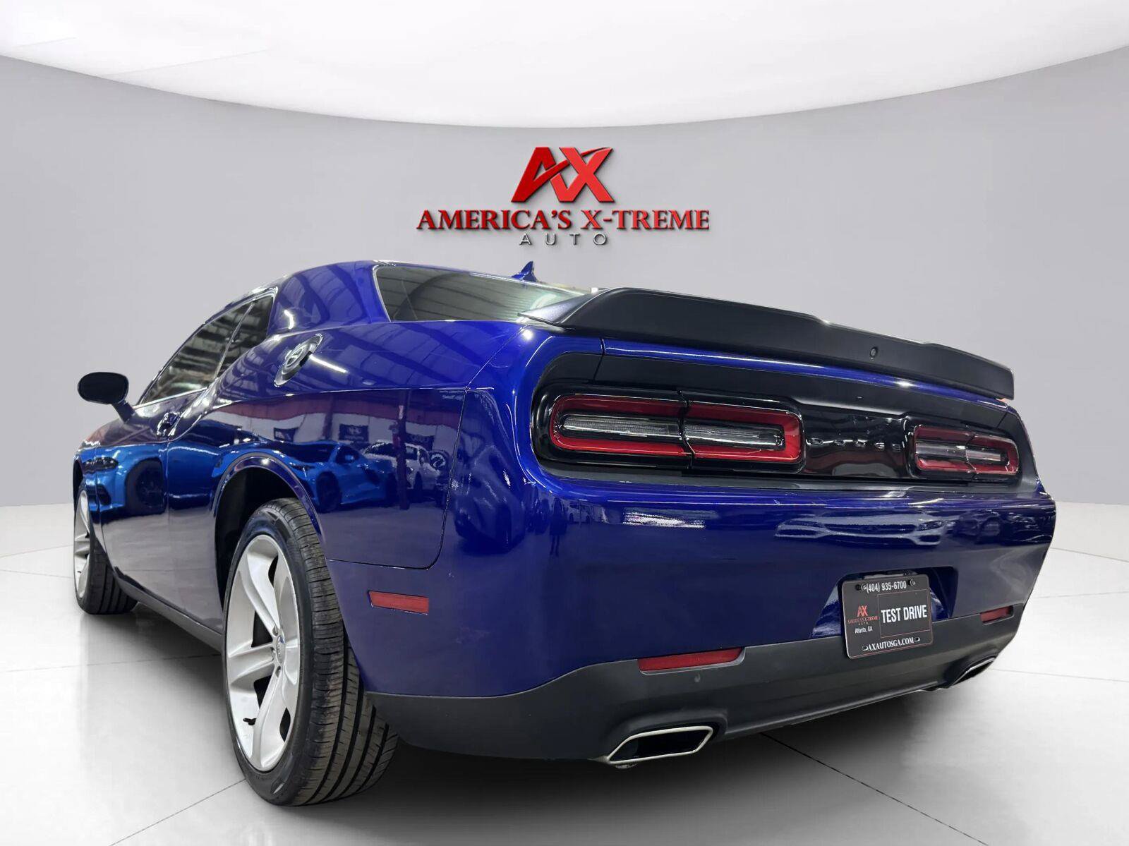 Used 2021 Dodge Challenger SXT w/ Blacktop Package RWD image 5
