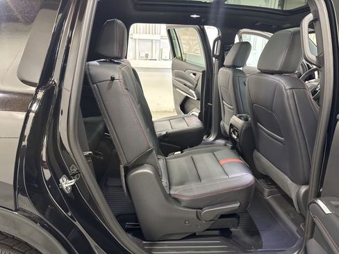 New 2026 Chevrolet Traverse RS w/ LPO, Floor Liner Package AWD/4WD image 25