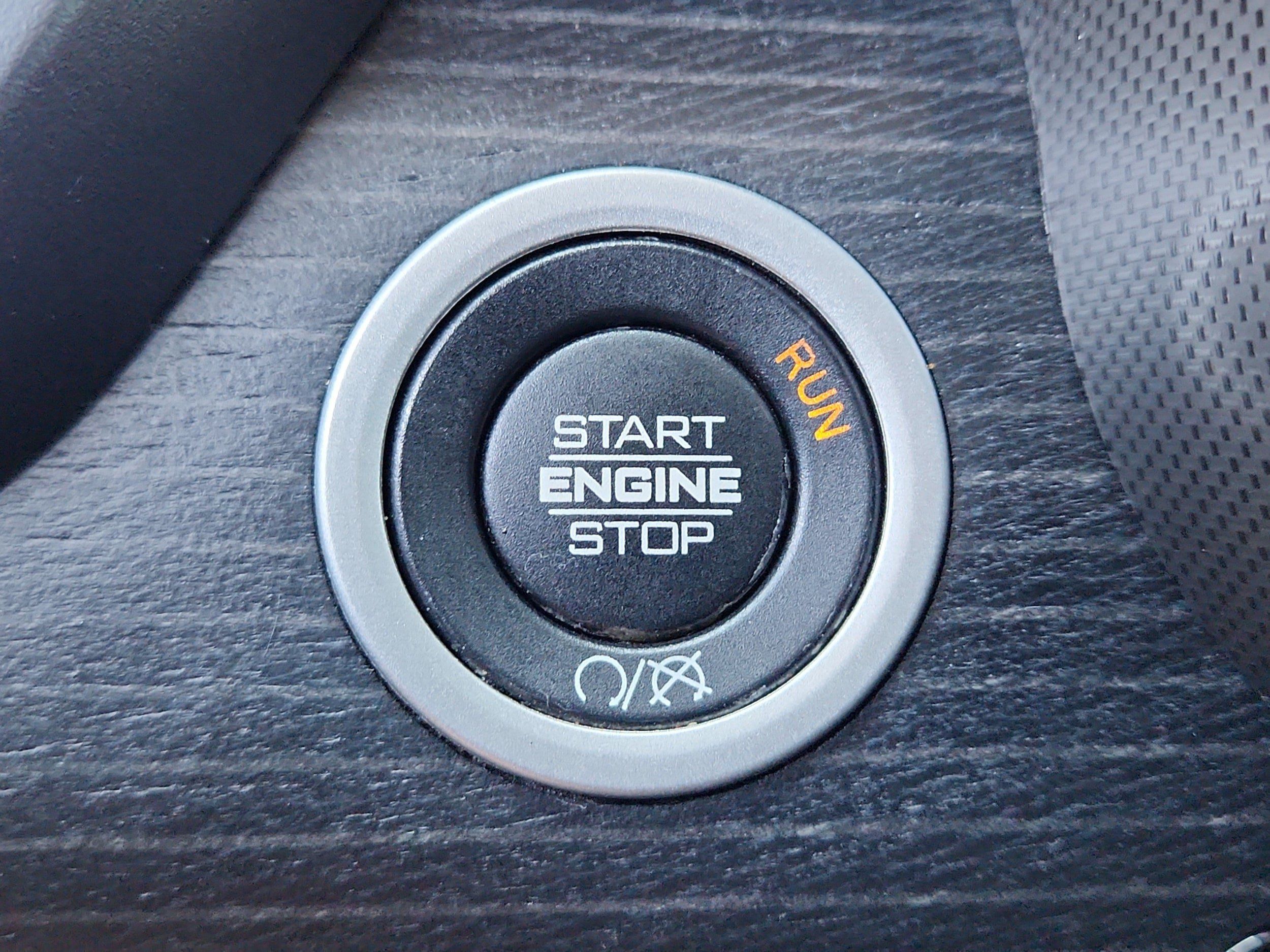 Used 2024 RAM 3500 Limited AWD/4WD image 23
