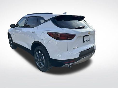 Certified 2025 Chevrolet Blazer LT w/ Sound & Technology Package image 3