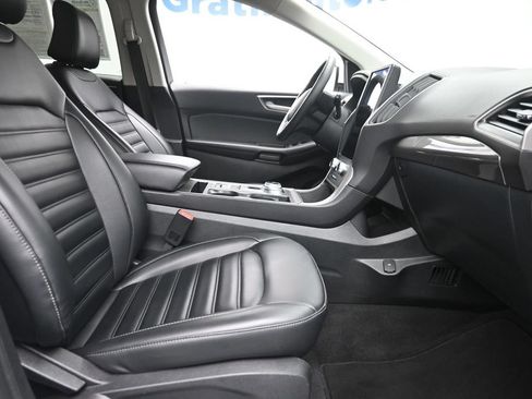 Used 2024 Ford Edge SEL AWD/4WD image 9