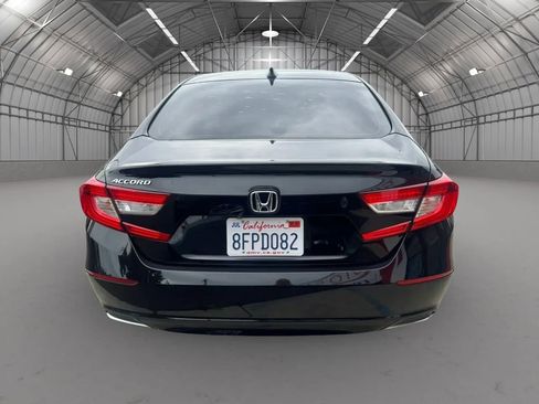 Used 2018 Honda Accord LX image 5