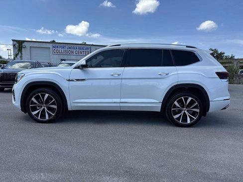 Used 2026 Volkswagen Atlas SEL Premium R-Line AWD/4WD image 11