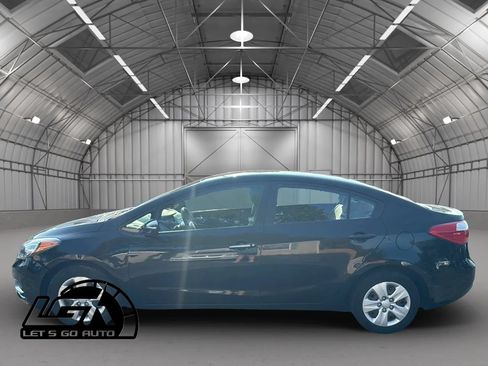 Used 2015 Kia Forte LX w/ Popular Package FWD image 4