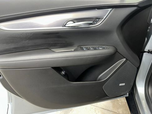 Certified 2024 Cadillac XT5 Luxury image 12