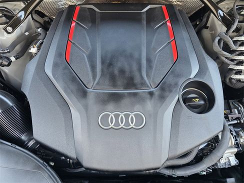 Used 2023 Audi SQ5 Premium Plus w/ Premium Plus Package image 22