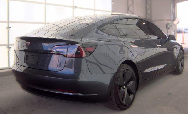 Used 2023 Tesla Model 3 Standard Range RWD image 2