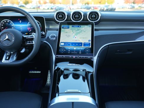 Certified 2025 Mercedes-Benz GLC 43 AMG 4MATIC image 31