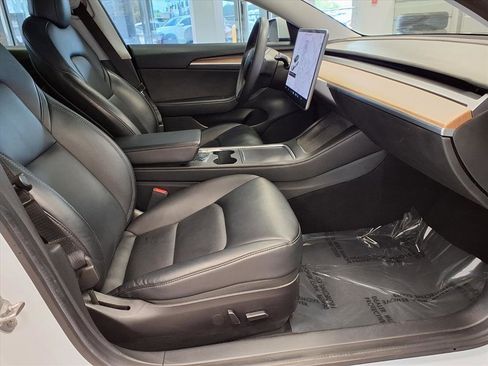 Used 2021 Tesla Model 3 Standard Range Plus image 10