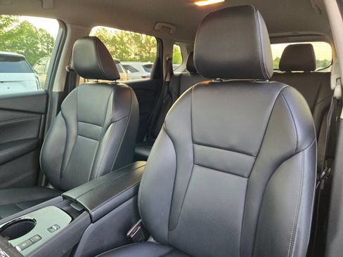Used 2024 Nissan Rogue SL FWD image 24