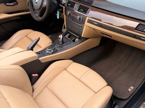 Used 2009 BMW M3 Convertible 2D image 13