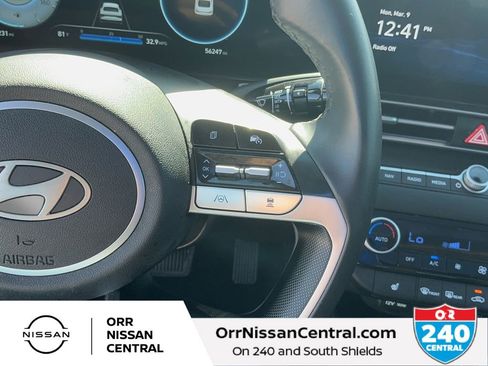 Used 2024 Hyundai Elantra Limited FWD image 21