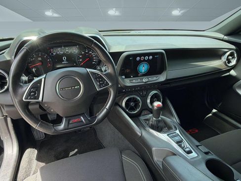Used 2018 Chevrolet Camaro SS RWD image 23