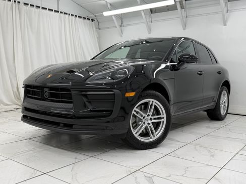 New 2026 Porsche Macan AWD/4WD image 7