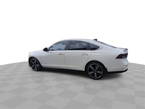 Used 2023 Honda Accord Sport image 6