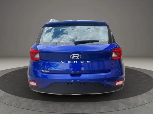 Used 2020 Hyundai Venue SEL FWD image 6