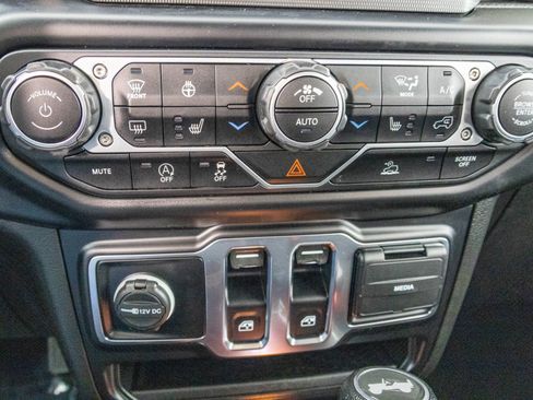 Used 2021 Jeep Wrangler Willys w/ LED Headlamp & Fog Lamp Group image 68