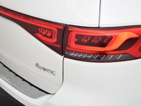 Certified 2023 Mercedes-Benz EQB 300 4MATIC image 13