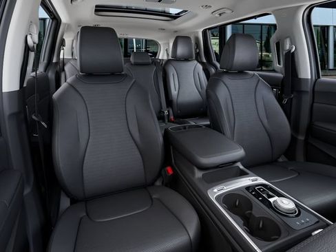 New 2026 Kia Carnival SX Prestige FWD image 15