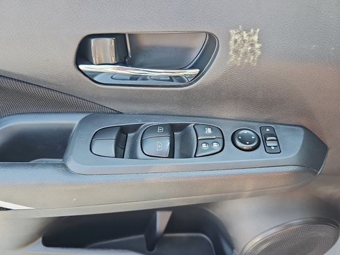 Used 2023 Nissan Kicks SV FWD image 23