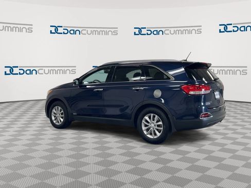 Used 2017 Kia Sorento AWD image 6