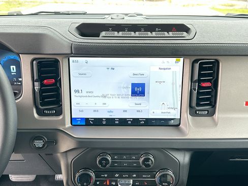 New 2026 Ford Bronco Outer Banks AWD/4WD image 10